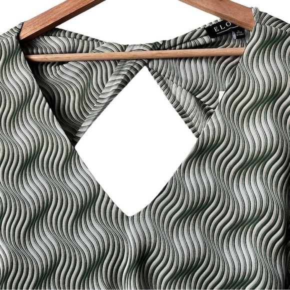 Eloquii new with tags 🏷️Green Mesh Twist Back Dress Size:18 - Picture 9 of 15